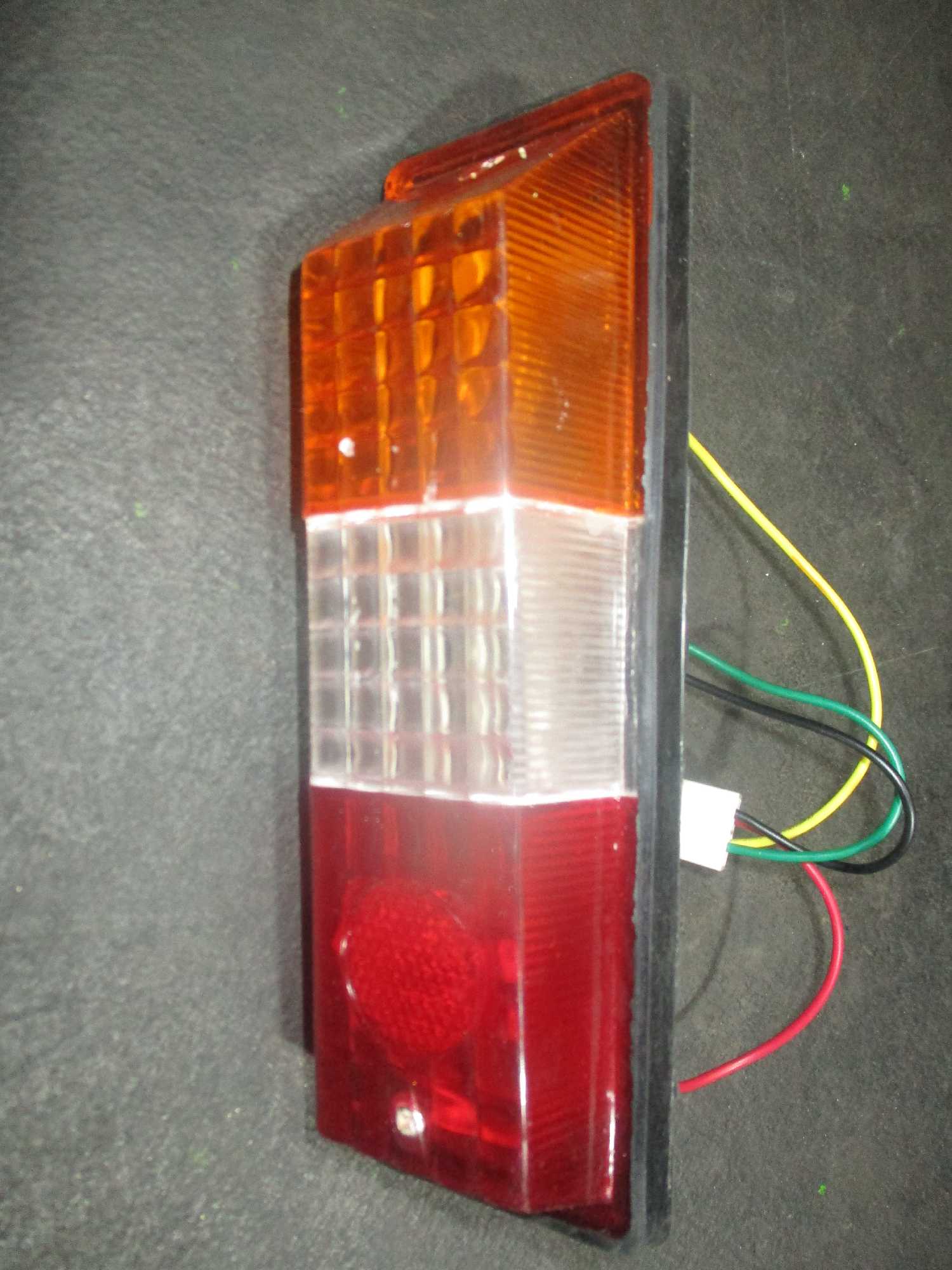Фара задняя 633 SL30 Фара задняя 633 SL30