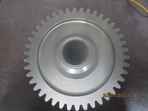 Вал КПП 272200123/ZL40A.30-9 6-42 шл. Вал КПП 272200123/ZL40A.30-9 6-42 шл.